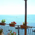 Guest house Teocle 3*