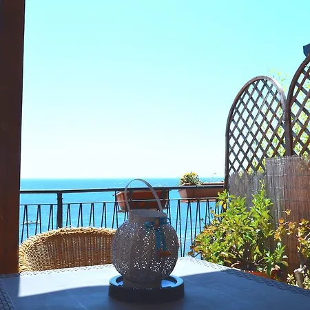 Гостьовий будинок Teocle 3*