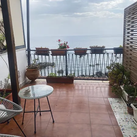 Teocle Pensión Giardini-Naxos