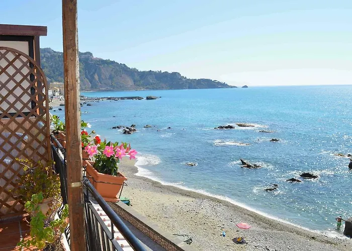 Teocle Giardini-Naxos