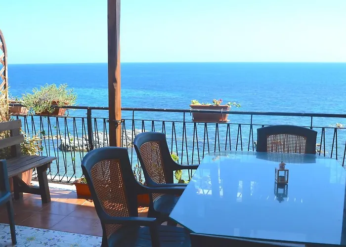 ゲストハウス Teocle